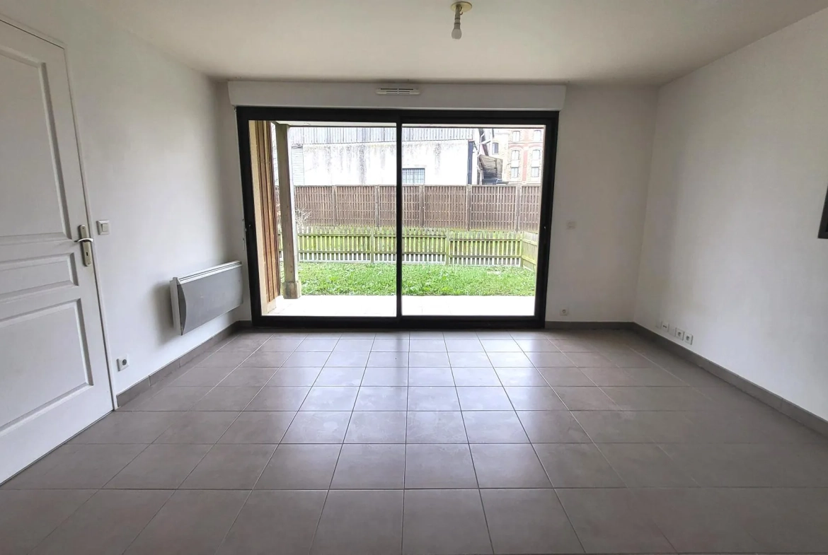Charmant appartement 2 pièces avec jardin à Plaisir proche gare et commerces 