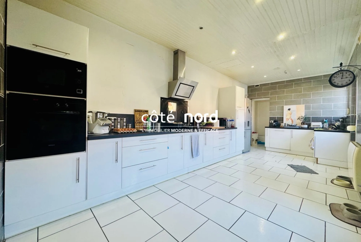 Maison de ville semi-individuelle à Caudry avec jardin et garage - 3 chambres 