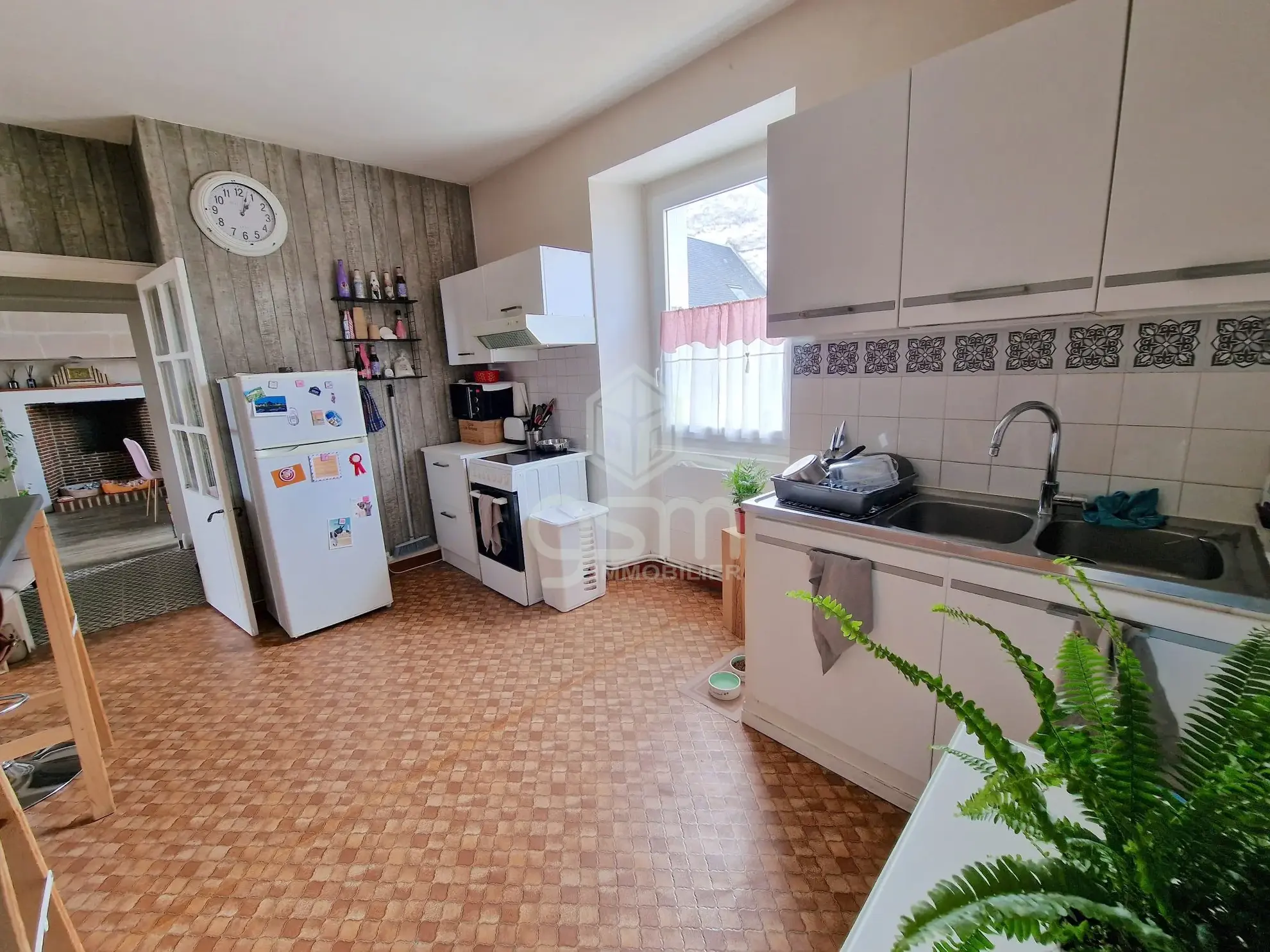 Maison de ville à Monts avec deux appartements indépendants - Investissement ou habitation 