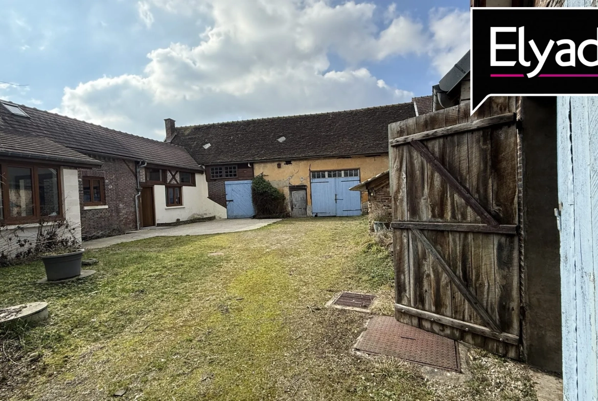 Cour  Maison à vendre à Saint Mards en Othe - 139 m², 3 chambres, emplacement central 