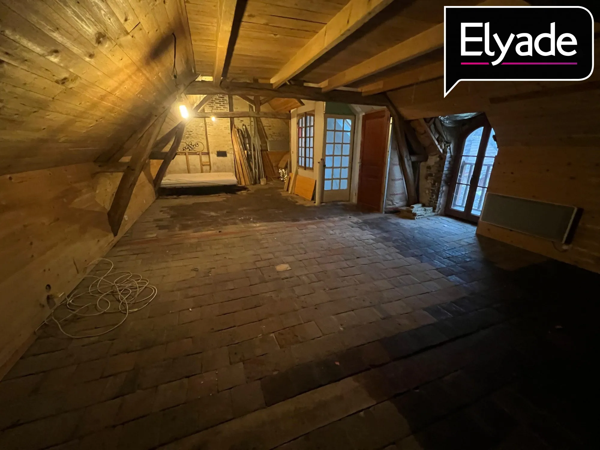 Pièce à aménager Maison à vendre à Saint Mards en Othe - 139 m², 3 chambres, emplacement central 