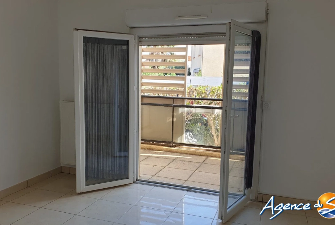 Appartement T1 avec terrasse et parking à Saint-Laurent-de-la-Salanque 