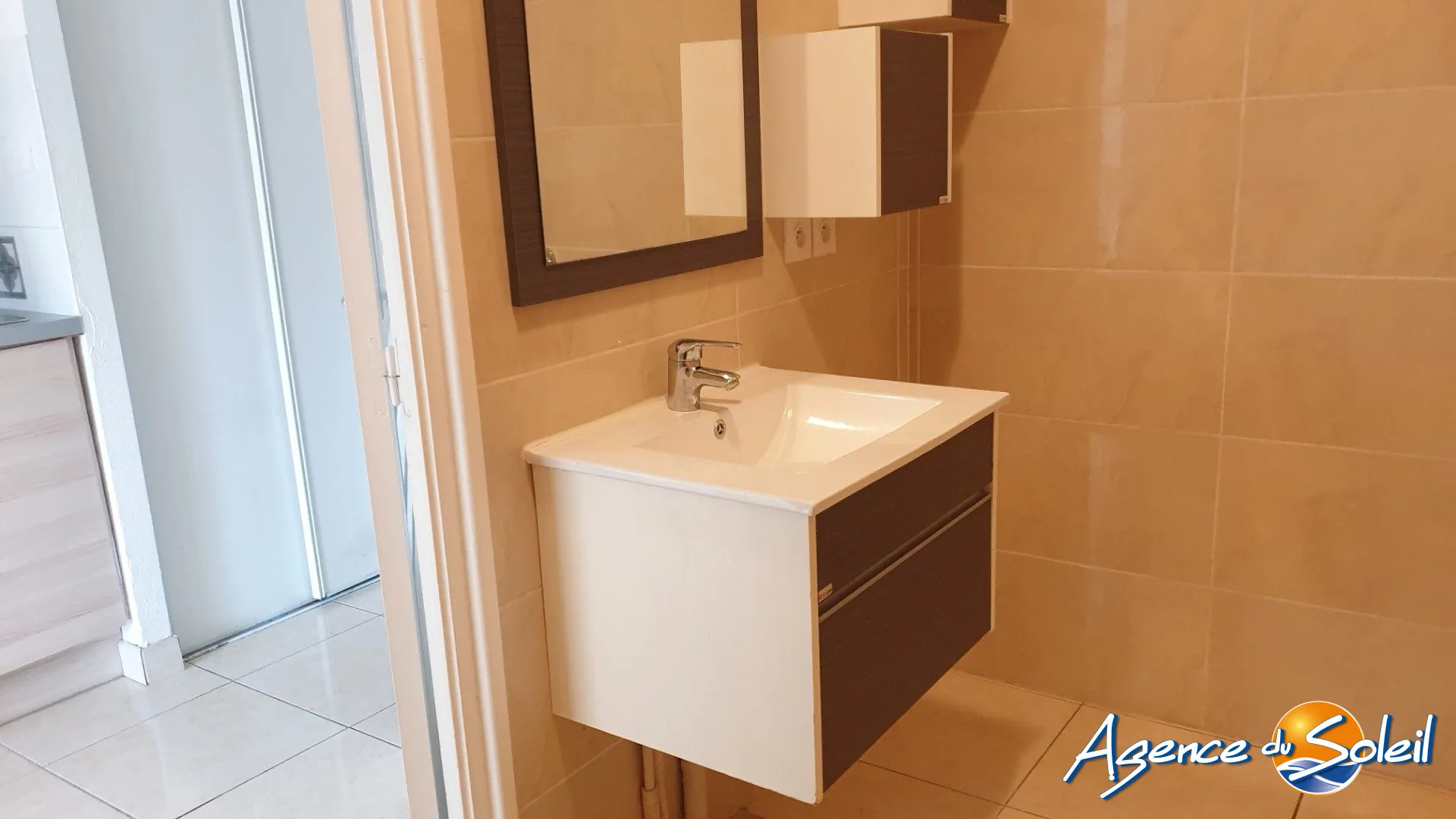 Appartement T1 avec terrasse et parking à Saint-Laurent-de-la-Salanque 