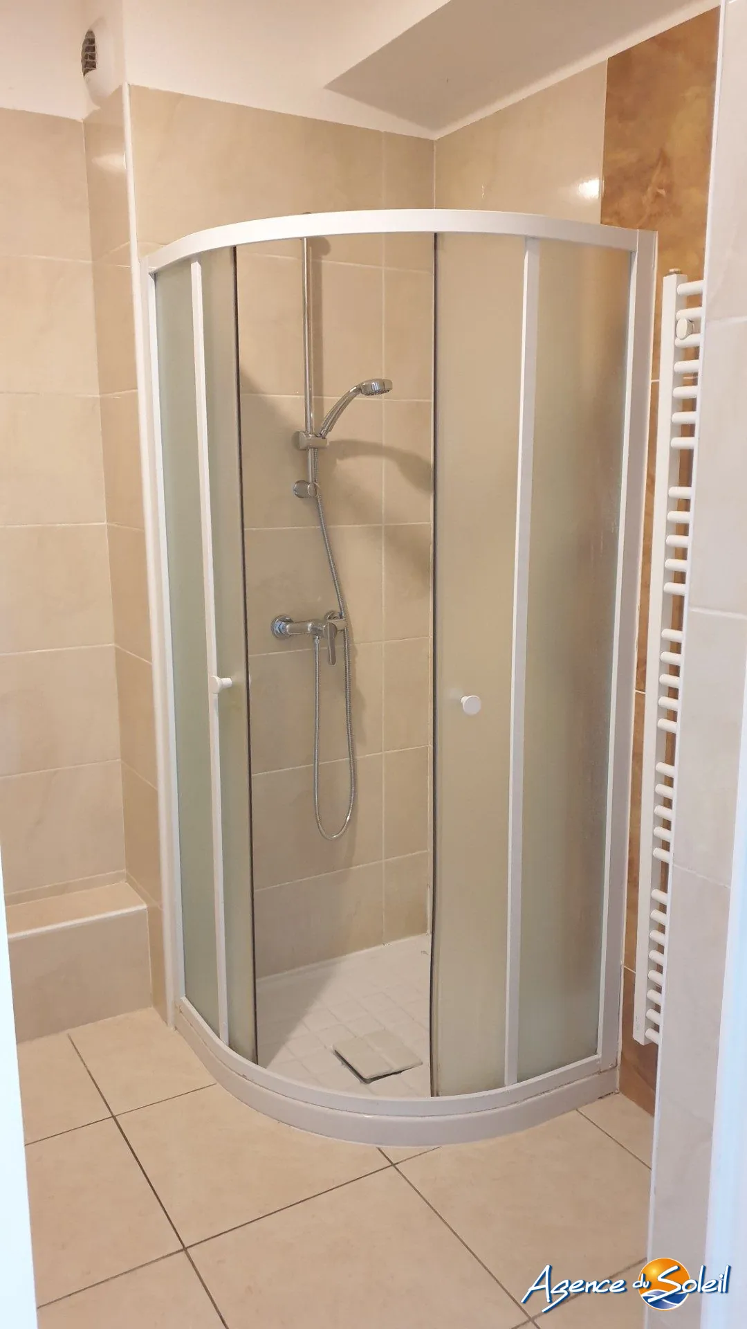 Appartement T1 avec terrasse et parking à Saint-Laurent-de-la-Salanque 