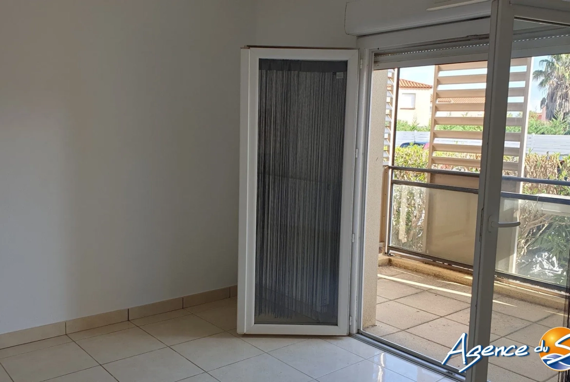Appartement T1 avec terrasse et parking à Saint-Laurent-de-la-Salanque 
