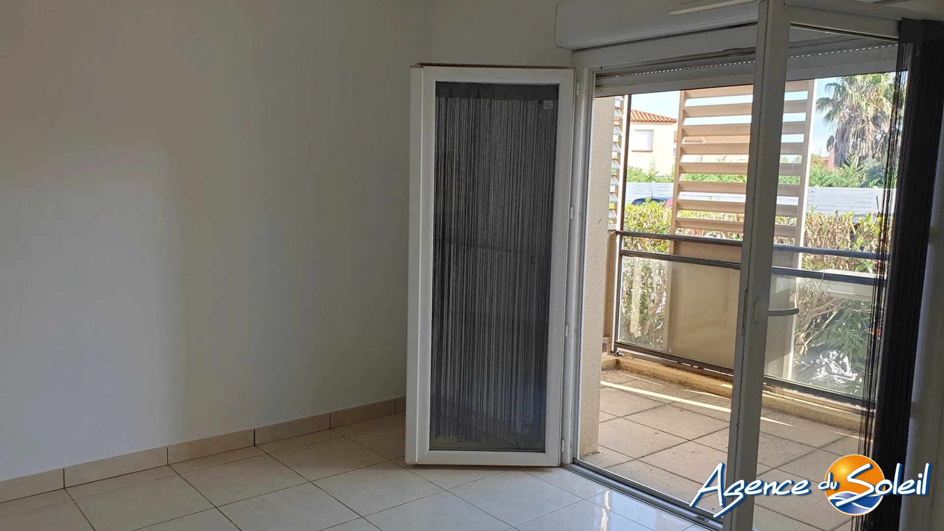 Appartement T1 avec terrasse et parking à Saint-Laurent-de-la-Salanque 