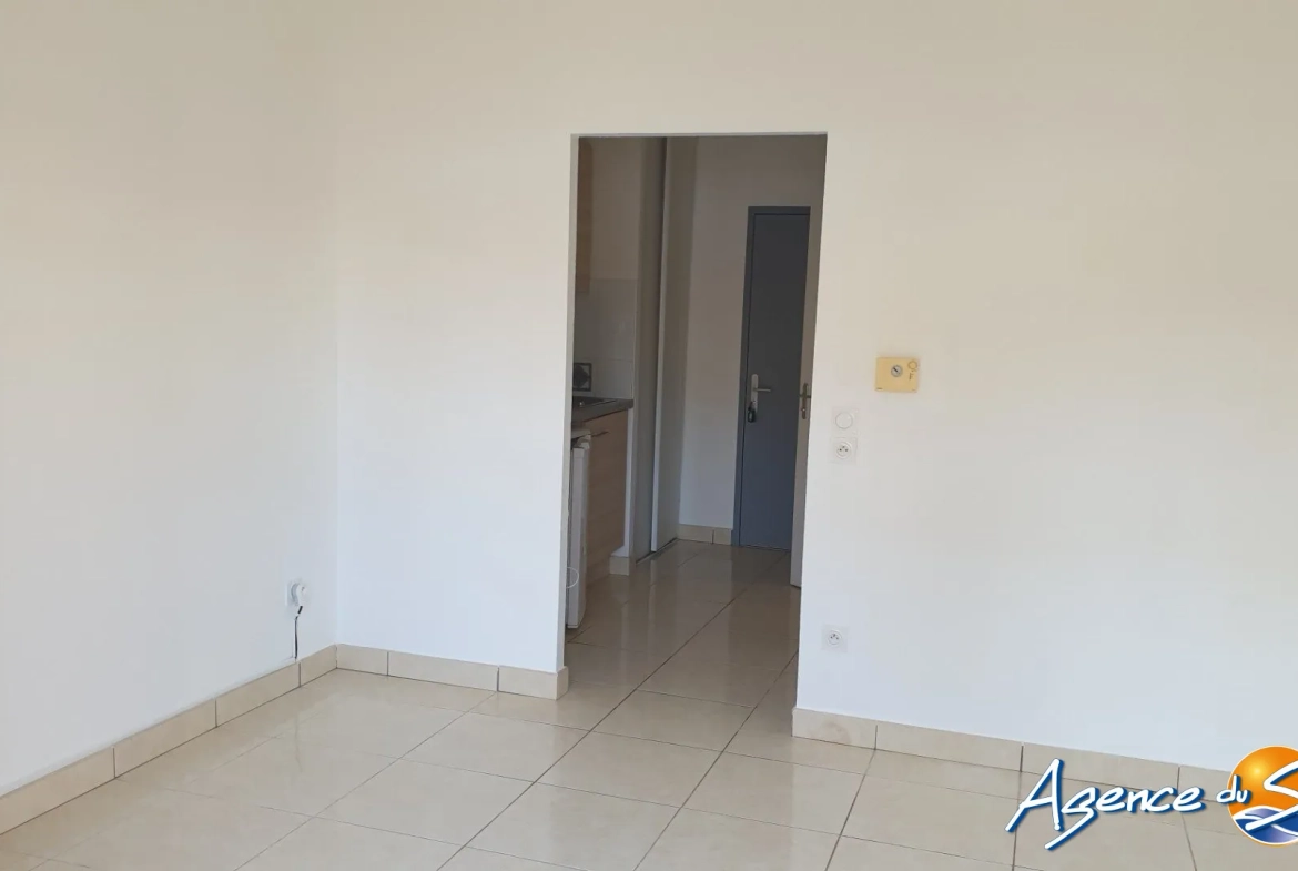 Appartement T1 avec terrasse et parking à Saint-Laurent-de-la-Salanque 