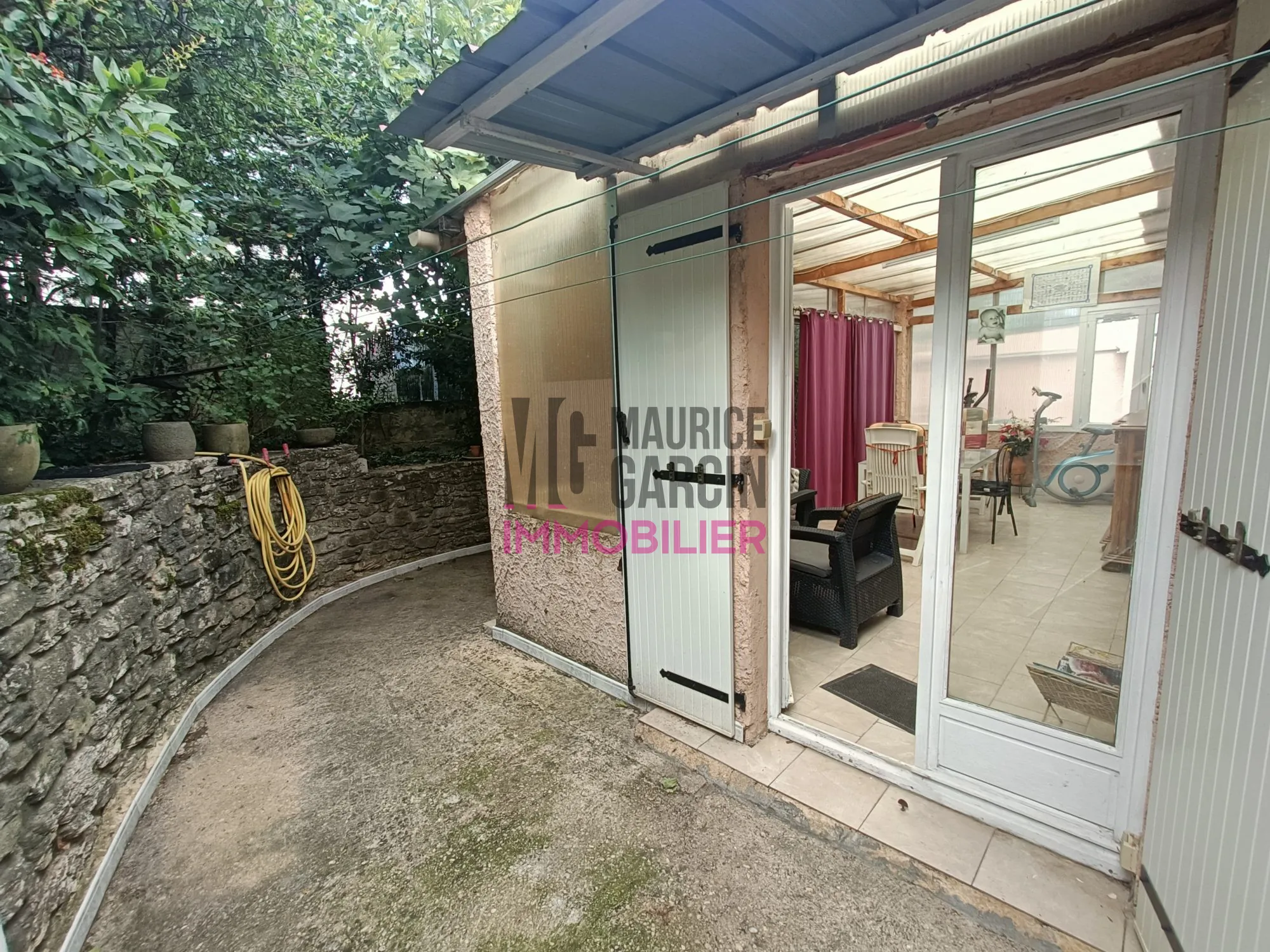 Maison en viager occupé à vendre à Carpentras, 4 chambres, jardin, investissez durablement 