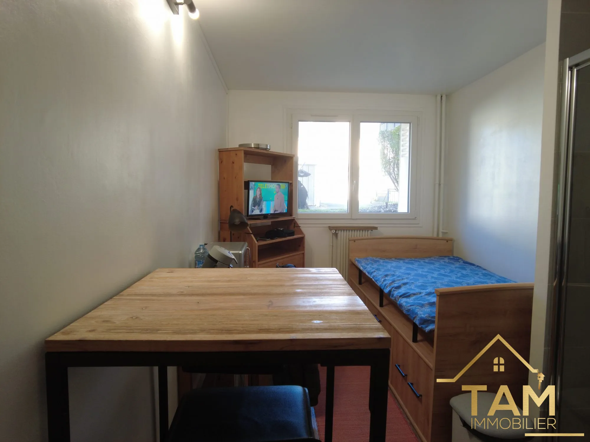 Studio loué à Versailles - Opportunité d'investissement immobilier 
