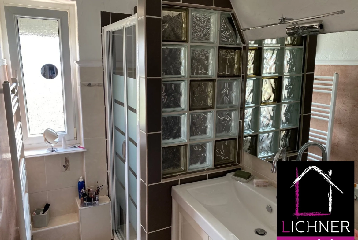 Maison individuelle à vendre à Freyming-Merlebach, 77 m² avec terrain clos 