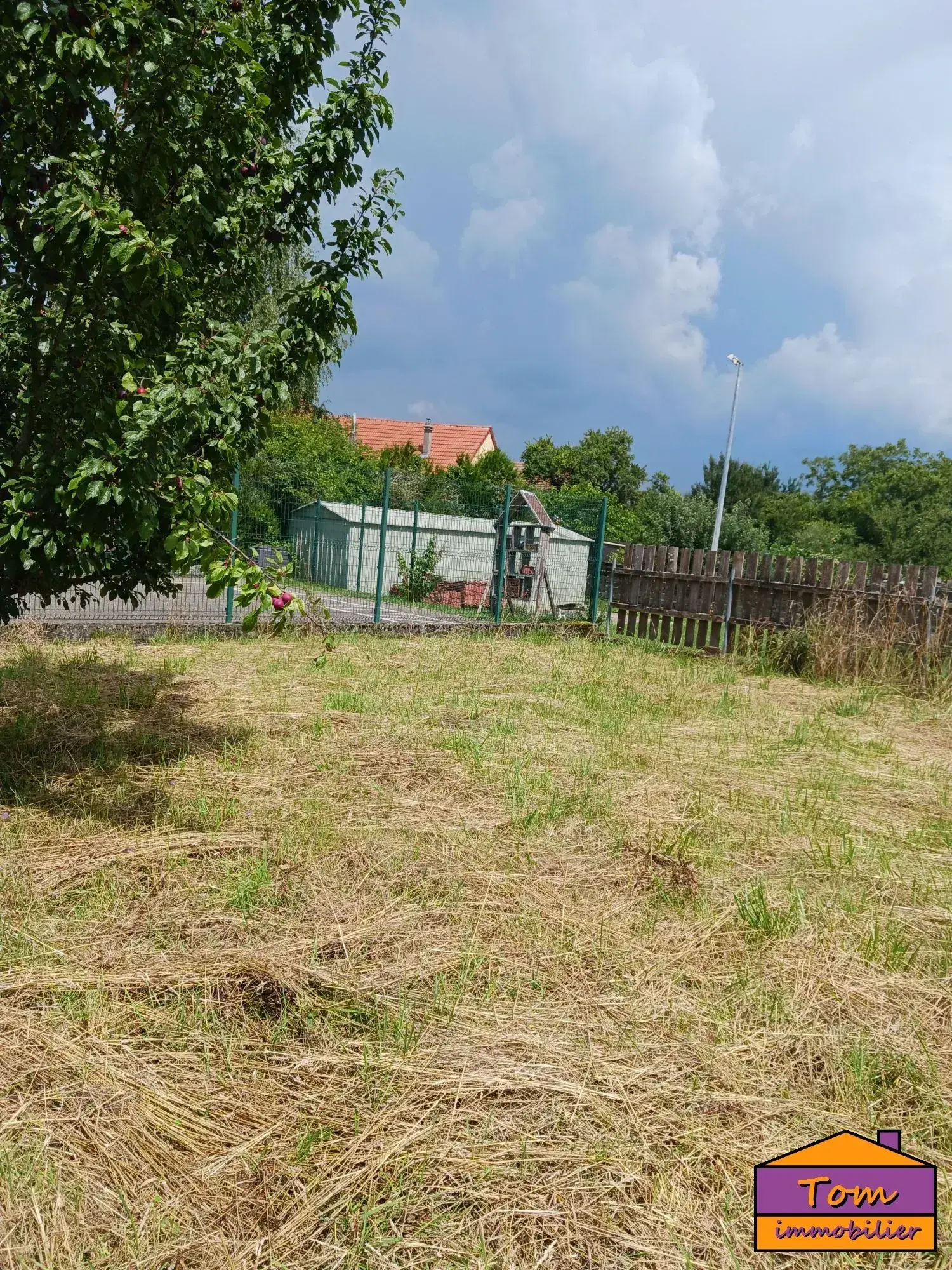 Maison de campagne à rénover avec jardin à Veckersviller - 90 m² 