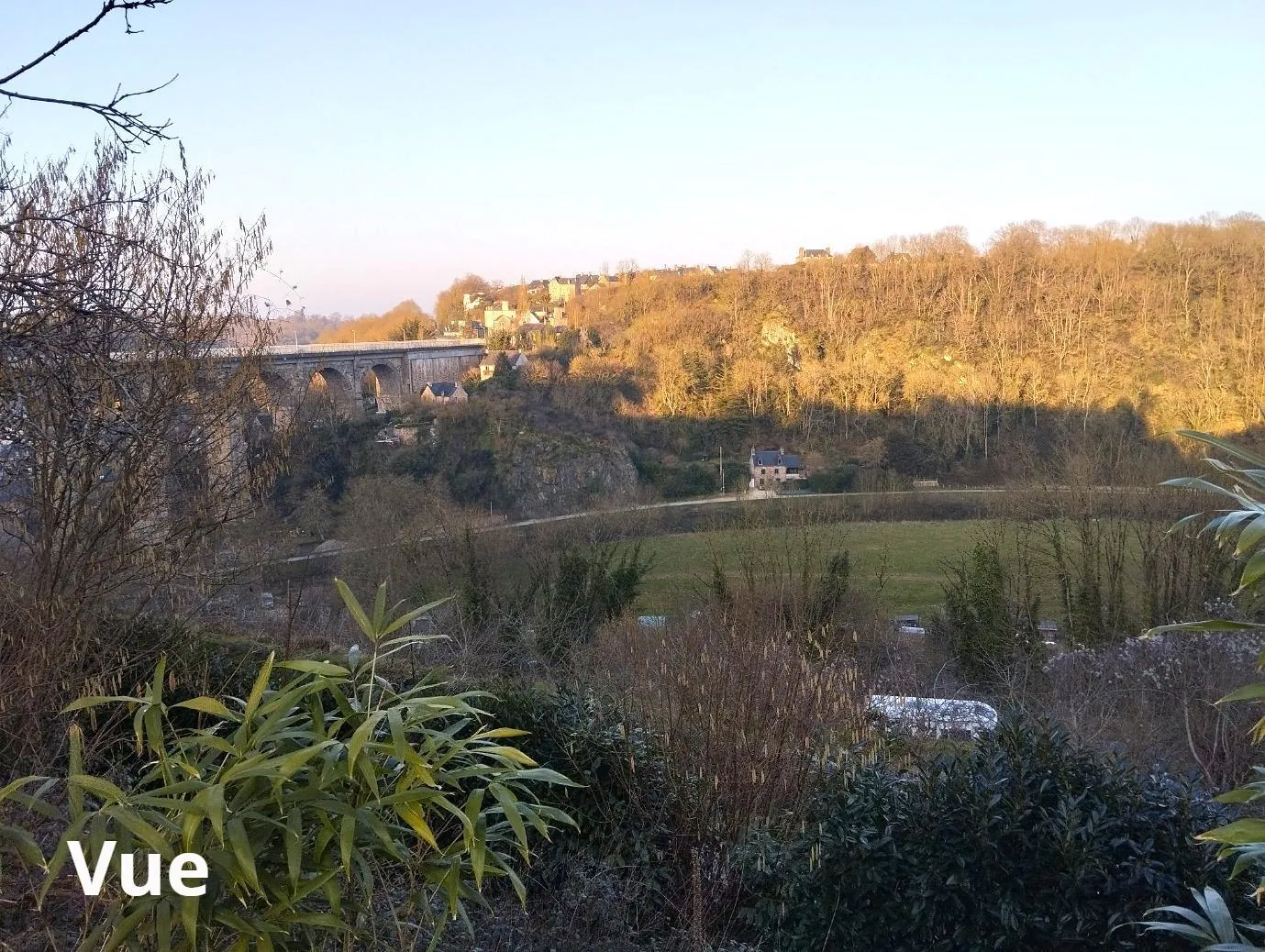 Appartement 35m² à Dinan avec vue sur le viaduc, résidence principale uniquement 
