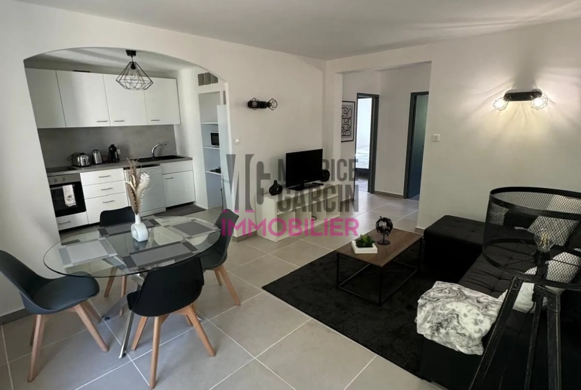 Appartement T3 rénové avec balcon, cave et garage à Avignon 