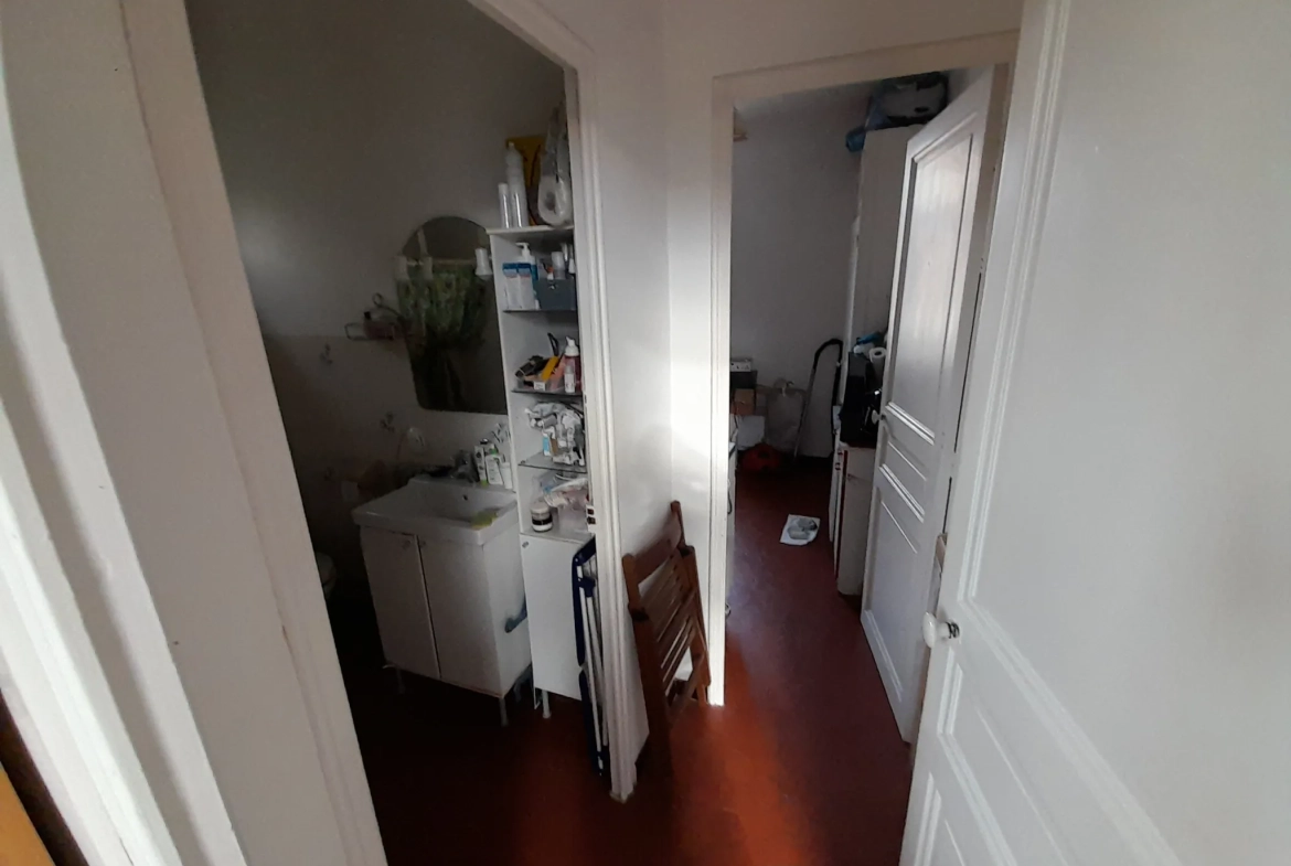 Investissement locatif à Toulon - T2 dernier étage loué dans quartier calme 