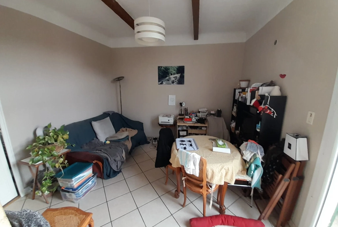 Investissement locatif à Toulon - T2 dernier étage loué dans quartier calme 