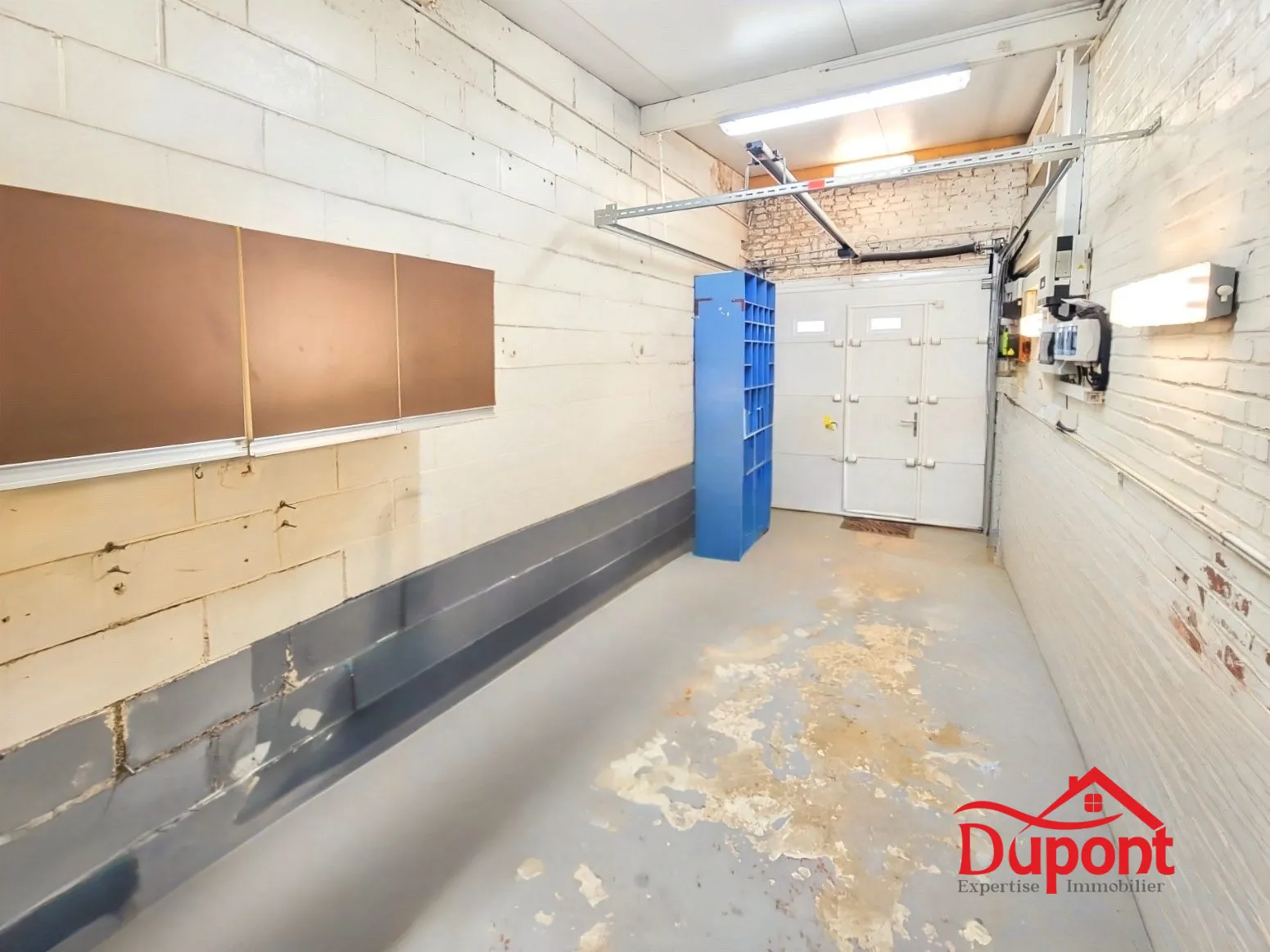 Maison mitoyenne de 90 m² avec jardin et garage à Neuville-Saint-Rémy 