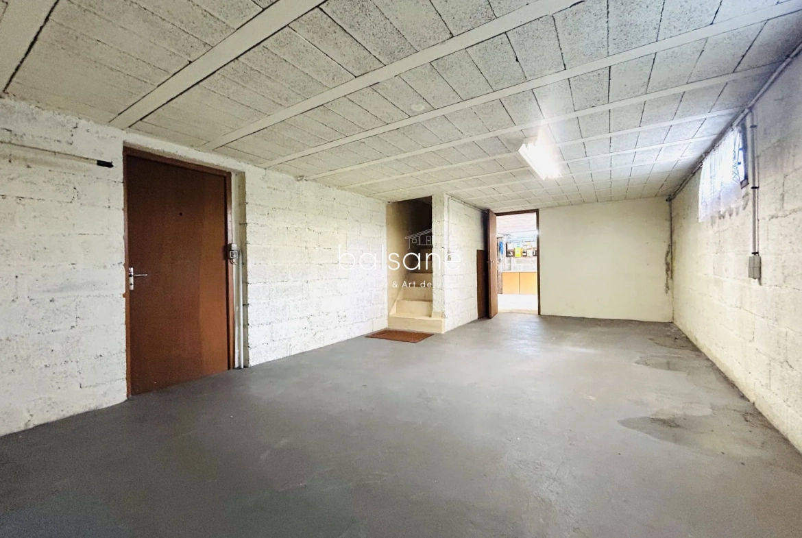 Maison de plain-pied avec 4 chambres à Petit-Couronne - 92 m² 