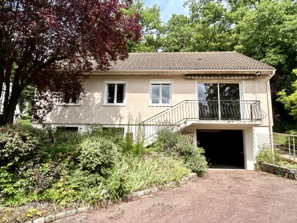 Maison de plain-pied avec 4 chambres à Petit-Couronne - 92 m²