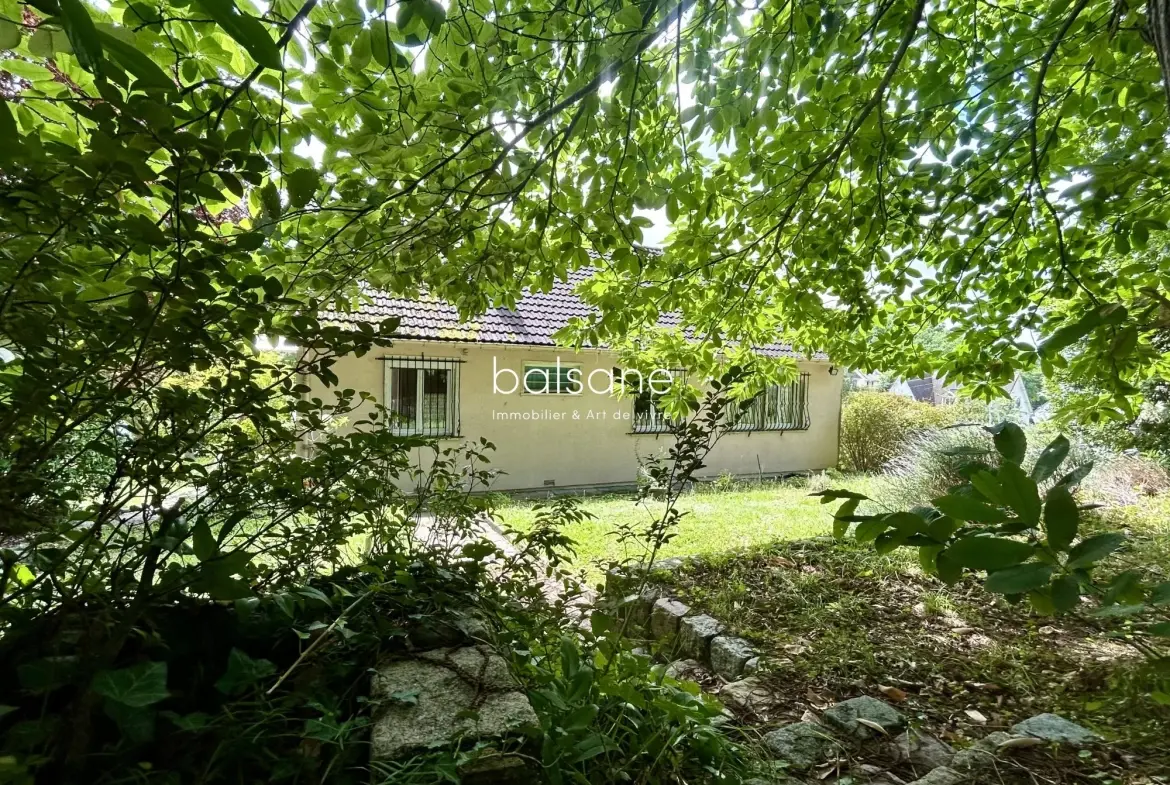 Maison de plain-pied avec 4 chambres à Petit-Couronne - 92 m² 