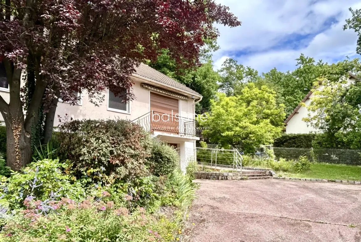 Maison de plain-pied avec 4 chambres à Petit-Couronne - 92 m² 