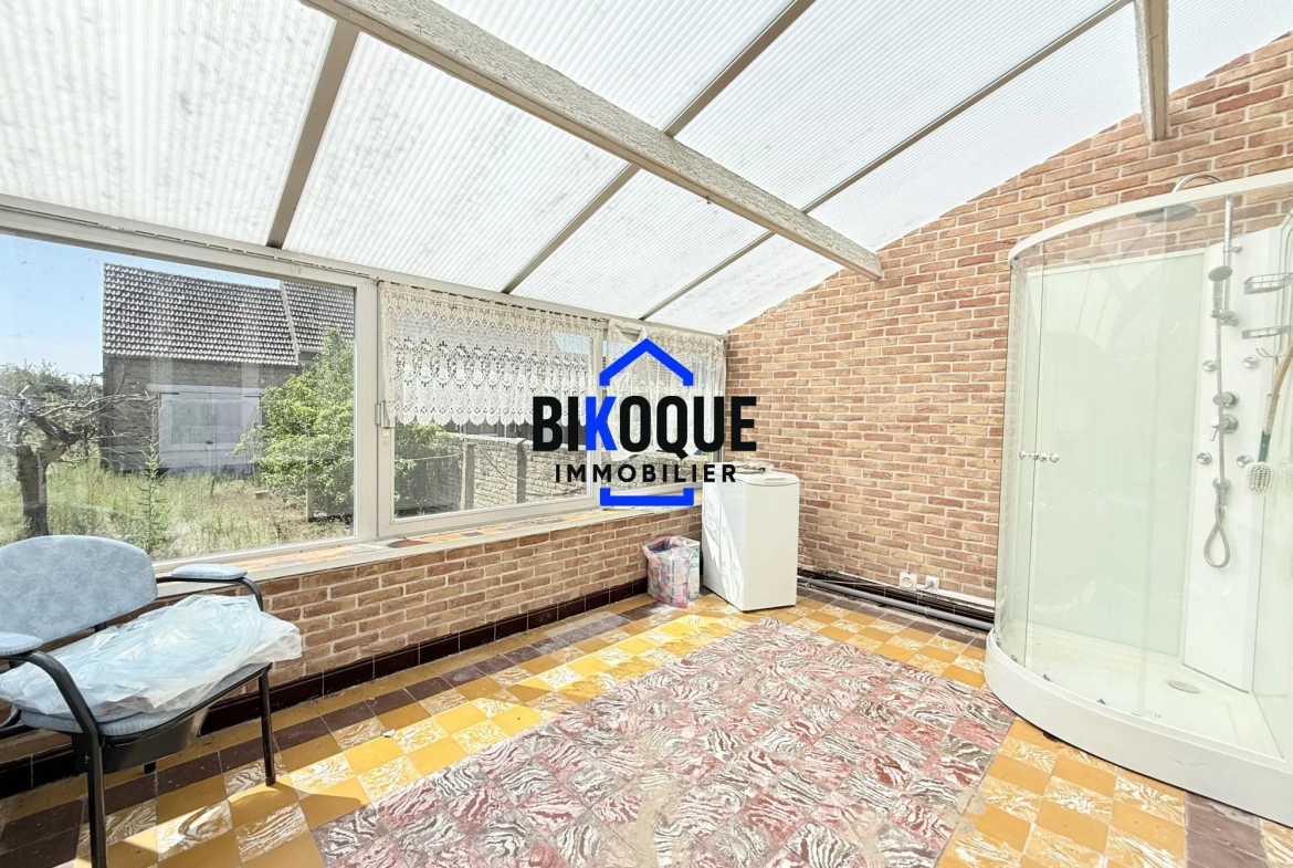 Maison à rénover aux Moëres avec jardin plein sud et potentiel élevé 