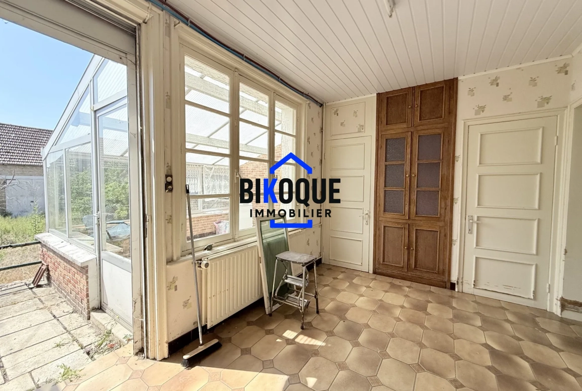 Maison à rénover aux Moëres avec jardin plein sud et potentiel élevé 