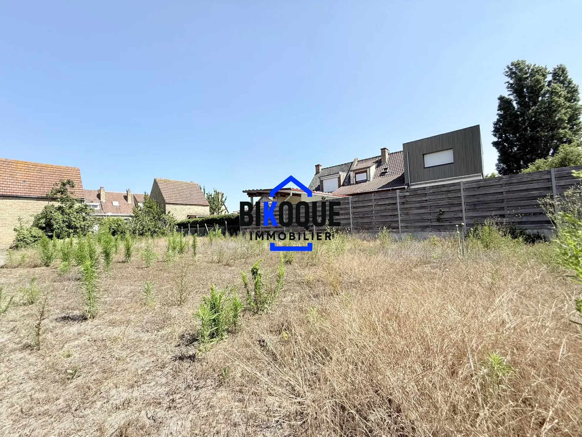 Maison à rénover aux Moëres avec jardin plein sud et potentiel élevé 