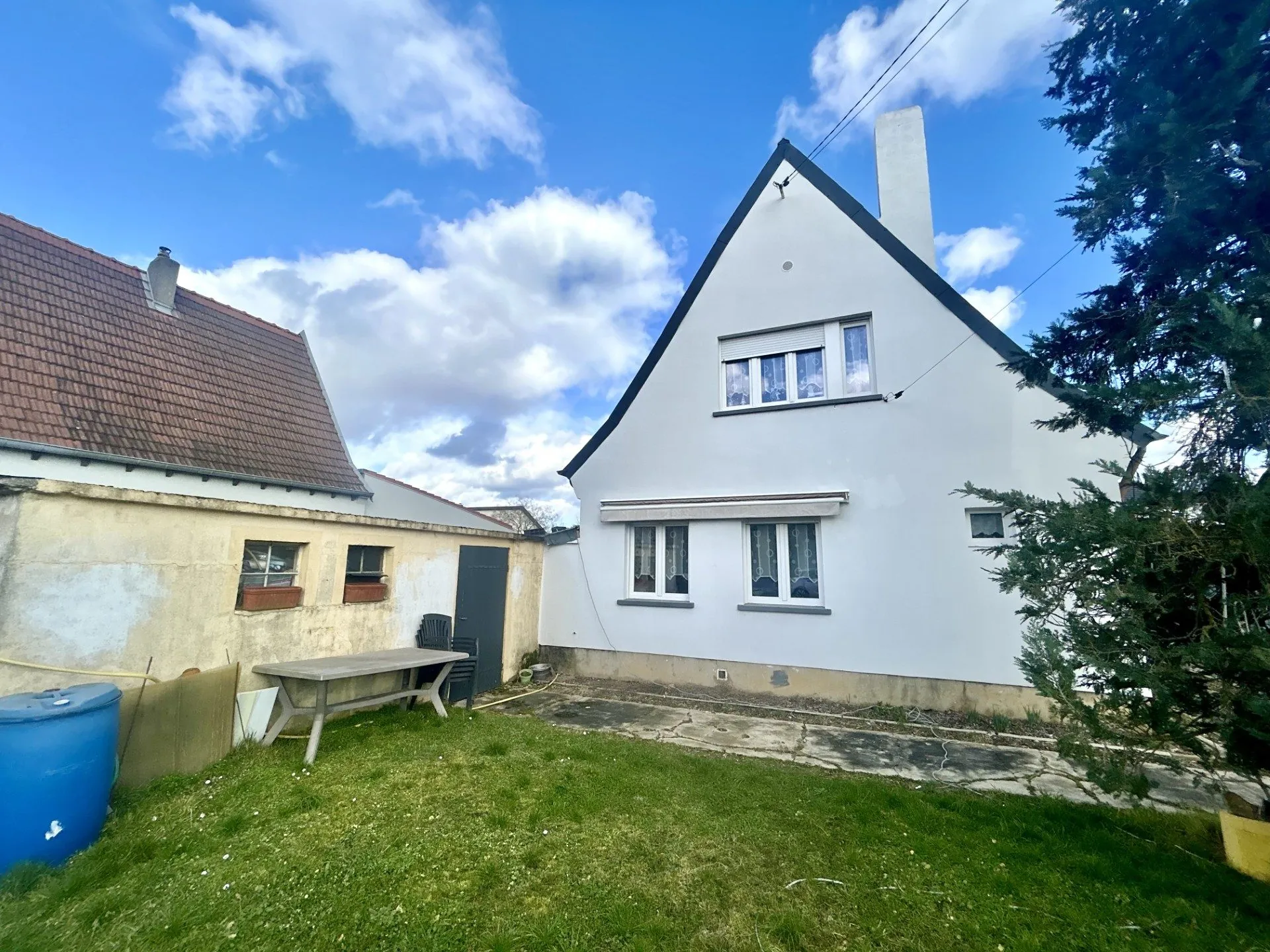 Maison individuelle de 73m² avec jardin à Amnéville, proche loisirs et commodités 