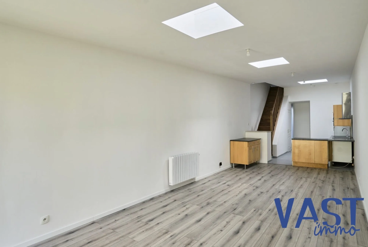Maison 92m² rénovée avec terrasse à Roubaix – Investissement idéal 