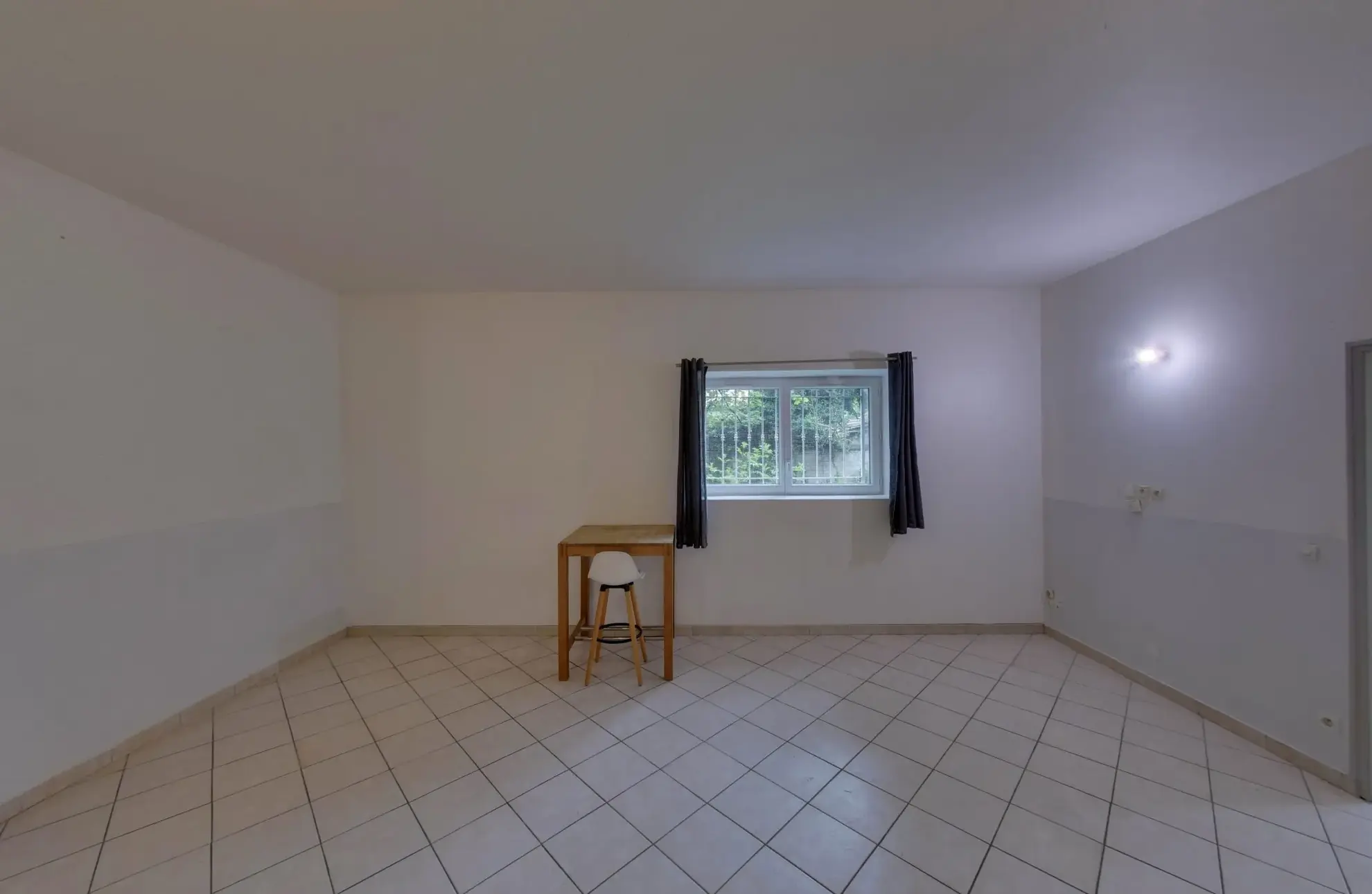 Appartement 3 pièces avec grande terrasse à Grenoble - Emplacement idéal 