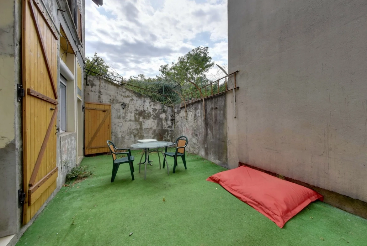 Appartement 3 pièces avec grande terrasse à Grenoble - Emplacement idéal 