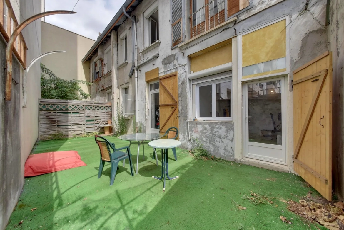 Appartement 3 pièces avec grande terrasse à Grenoble - Emplacement idéal 