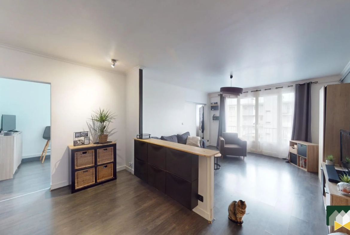 Appartement T4 avec balcon, garage à Lucé - Calme et bien situé 