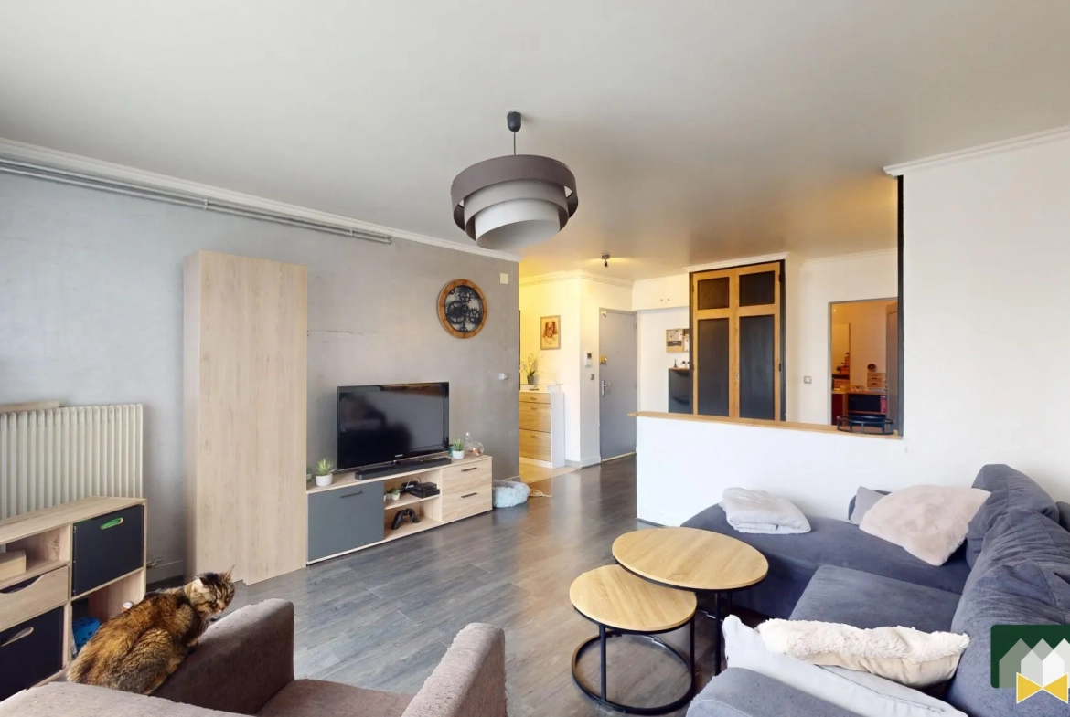 Appartement T4 avec balcon, garage à Lucé - Calme et bien situé 