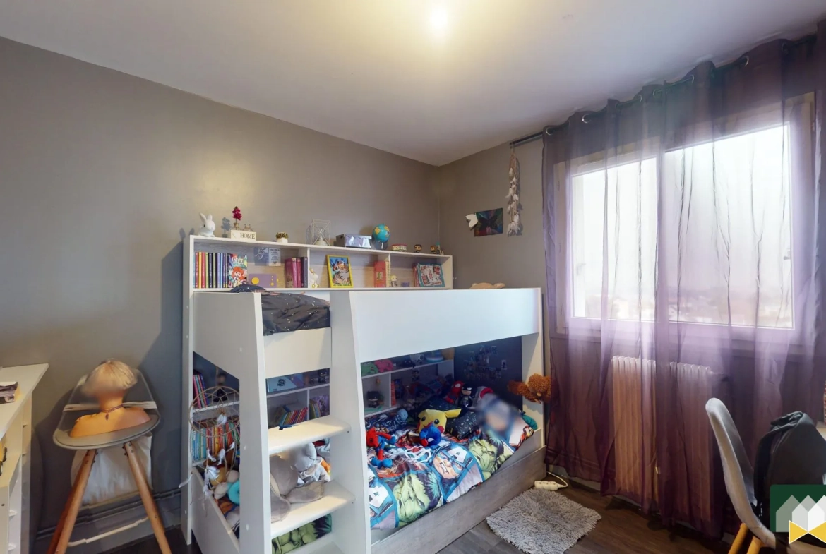 Appartement T4 avec balcon, garage à Lucé - Calme et bien situé 