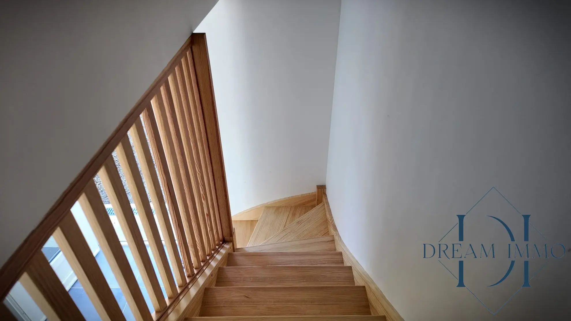 Maison duplex rénovée avec stationnement à Saint-Paul-lès-Dax 