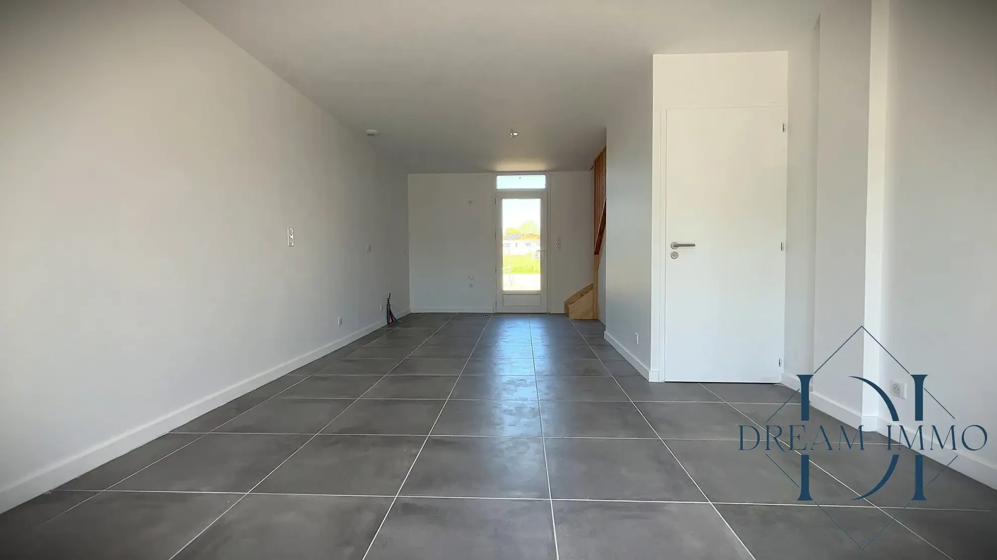 Maison duplex rénovée avec stationnement à Saint-Paul-lès-Dax 