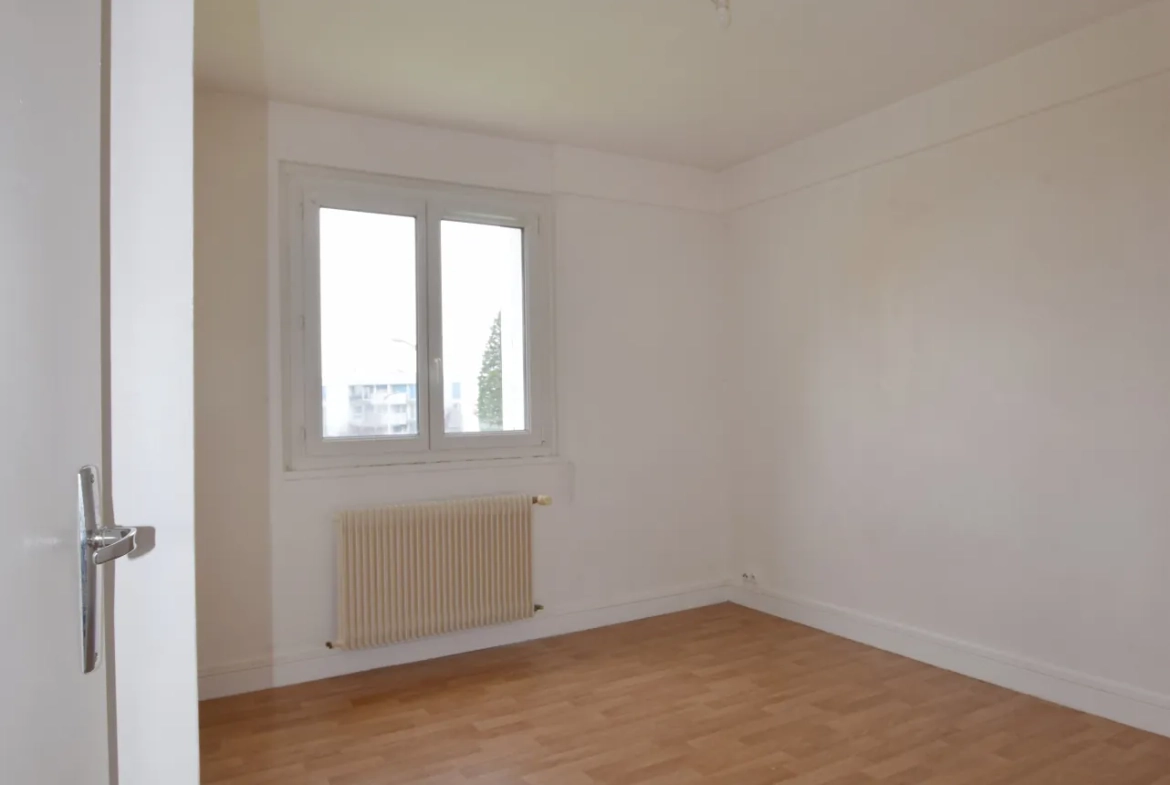 Appartement F3 de Plain-Pied à Montbéliard - Grand-Charmont, Lumineux et Fonctionnel 