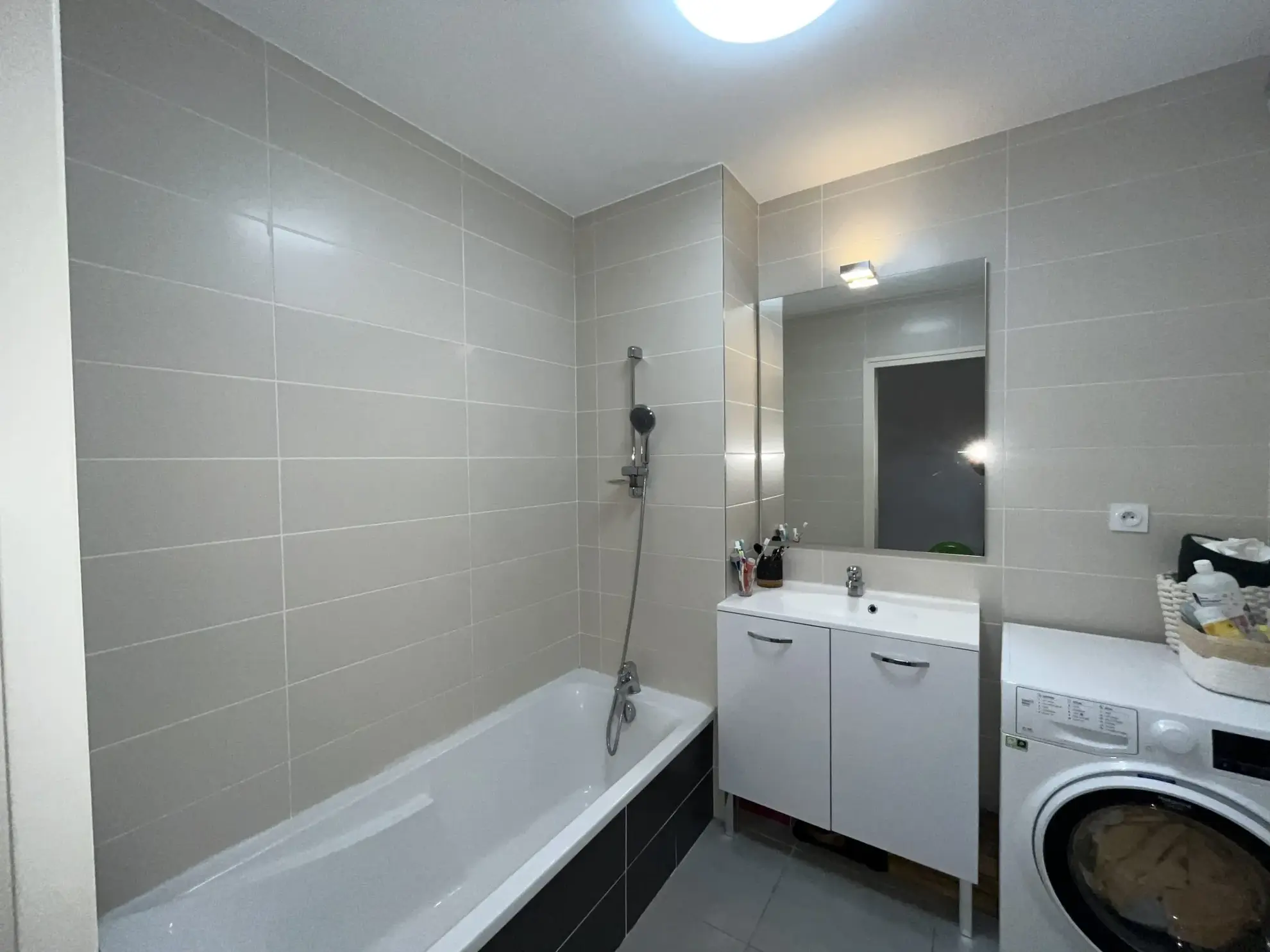 Appartement T3 récent de 69m² avec garage à Odenas 