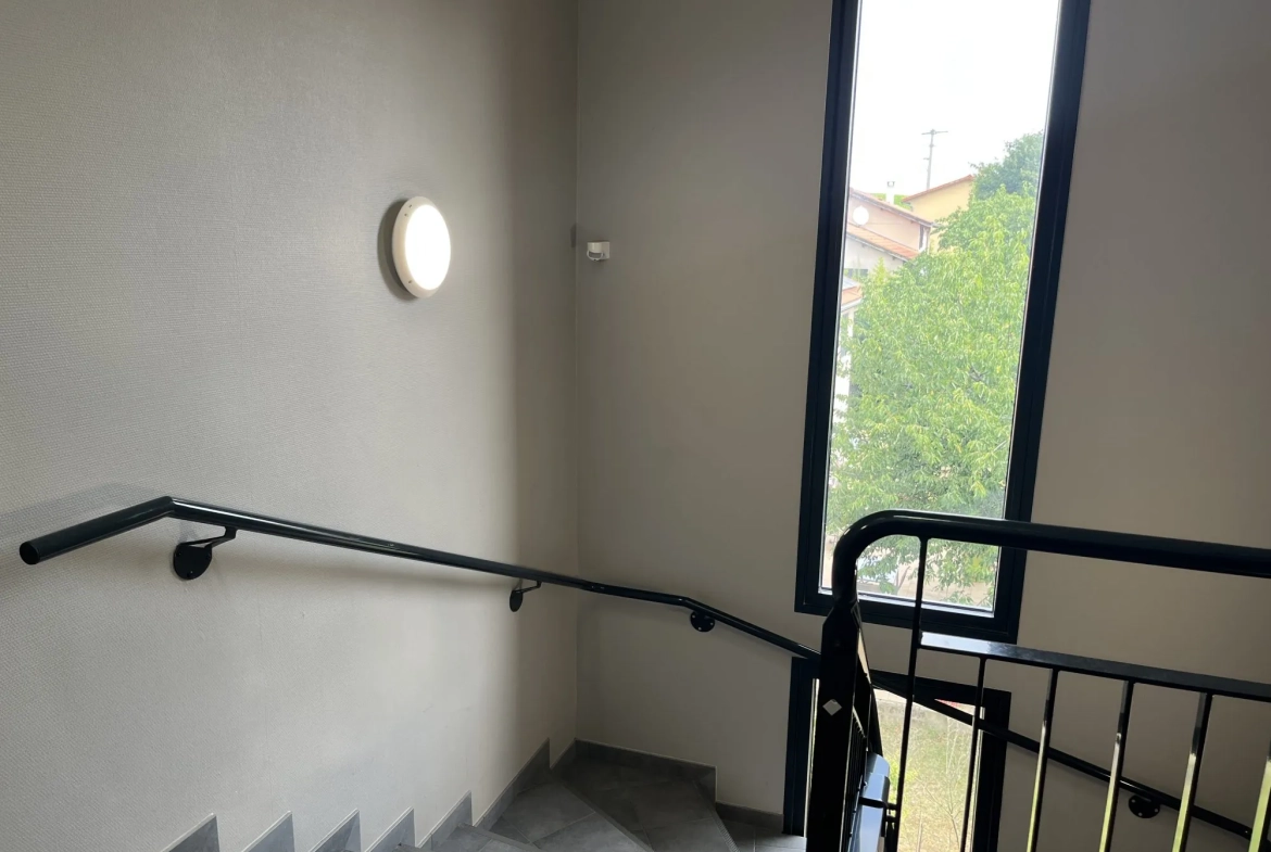 Appartement T3 récent de 69m² avec garage à Odenas 