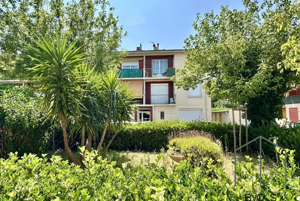 Bel appartement T3 à Salon-de-Provence avec balcon et rénovation récente 