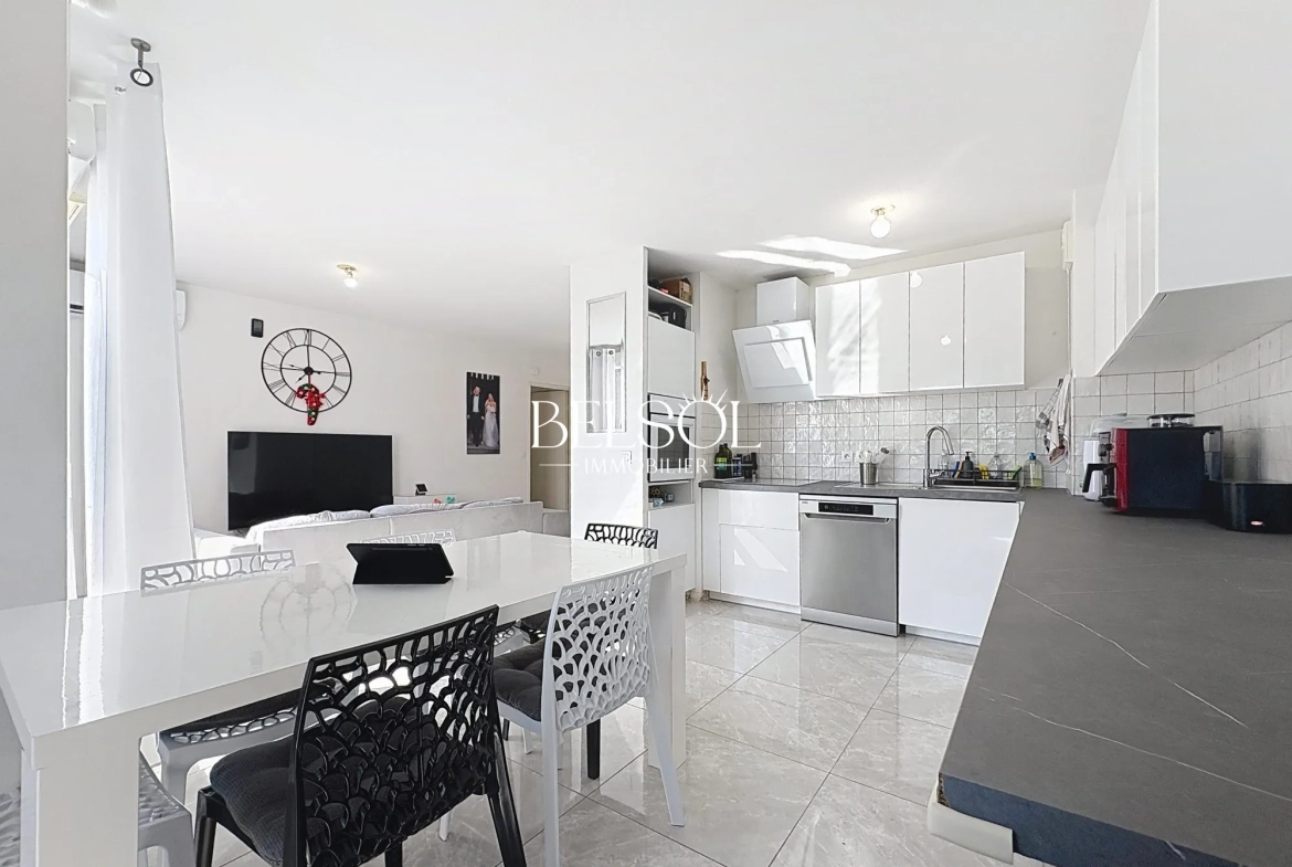 Appartement T4 de 83 m² avec terrasse et parking à Perpignan - Secteur Porte d'Espagne 