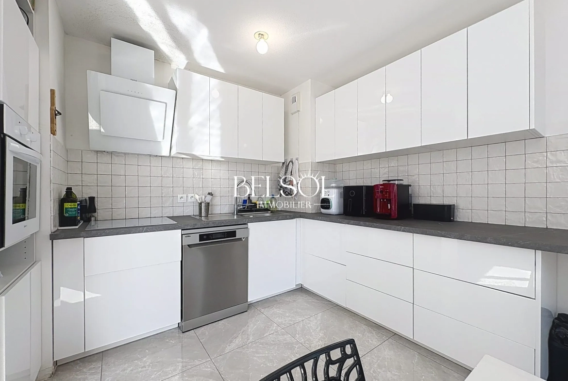 Appartement T4 de 83 m² avec terrasse et parking à Perpignan - Secteur Porte d'Espagne 