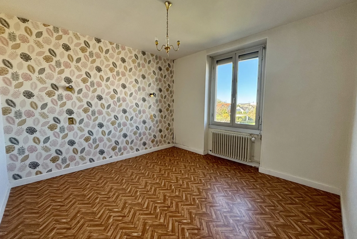Maison en pierre à vendre à Brive-la-Gaillarde – 80 m², jardin, garage 