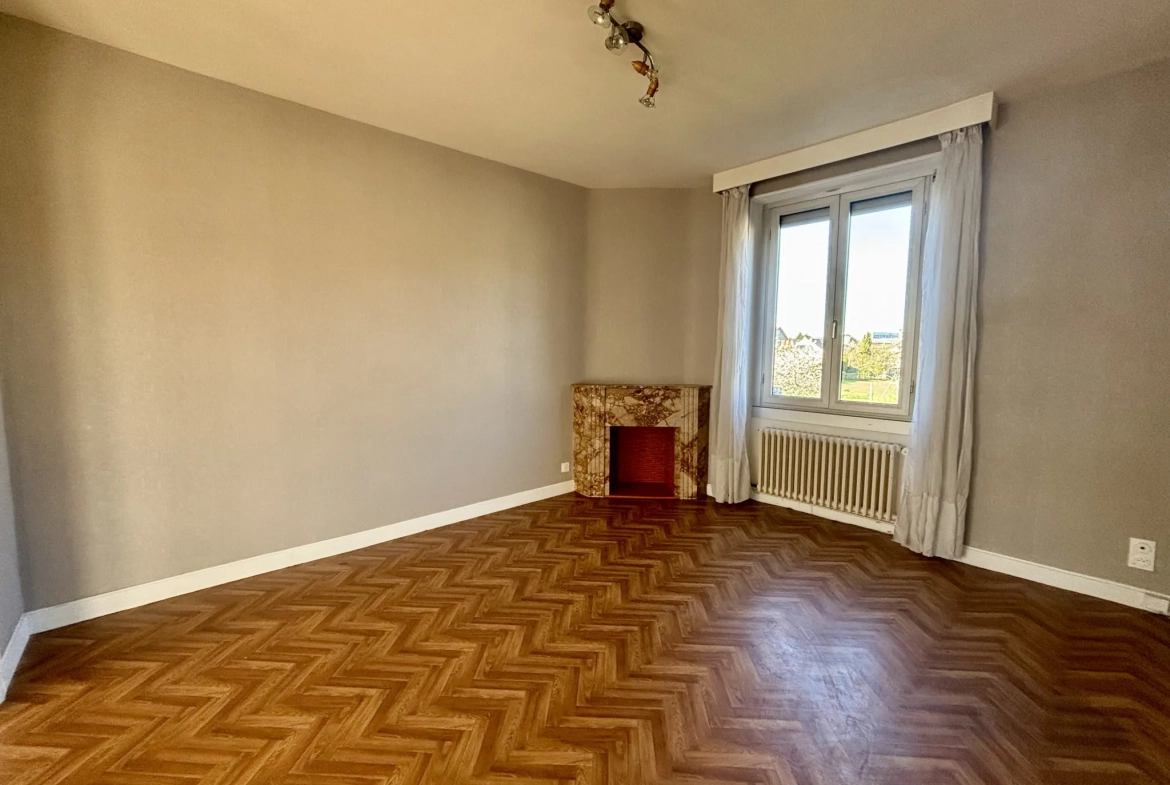 Maison en pierre à vendre à Brive-la-Gaillarde – 80 m², jardin, garage 