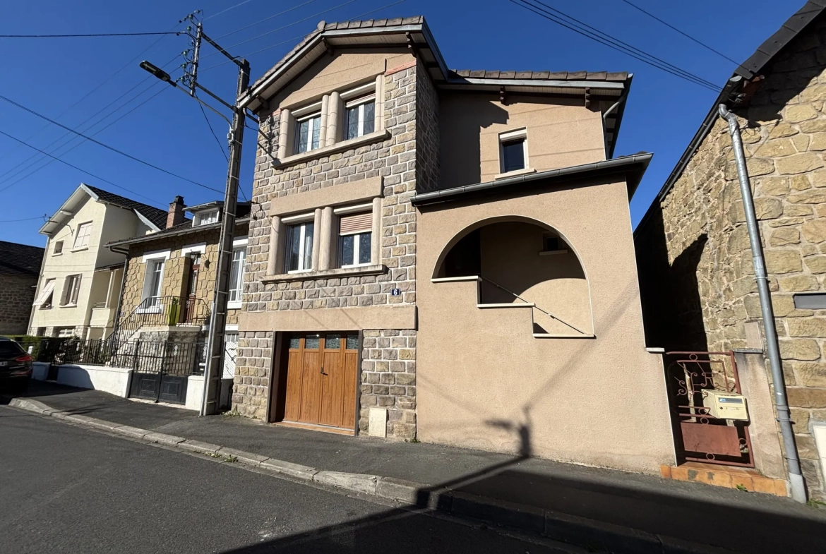 Maison en pierre à vendre à Brive-la-Gaillarde – 80 m², jardin, garage 