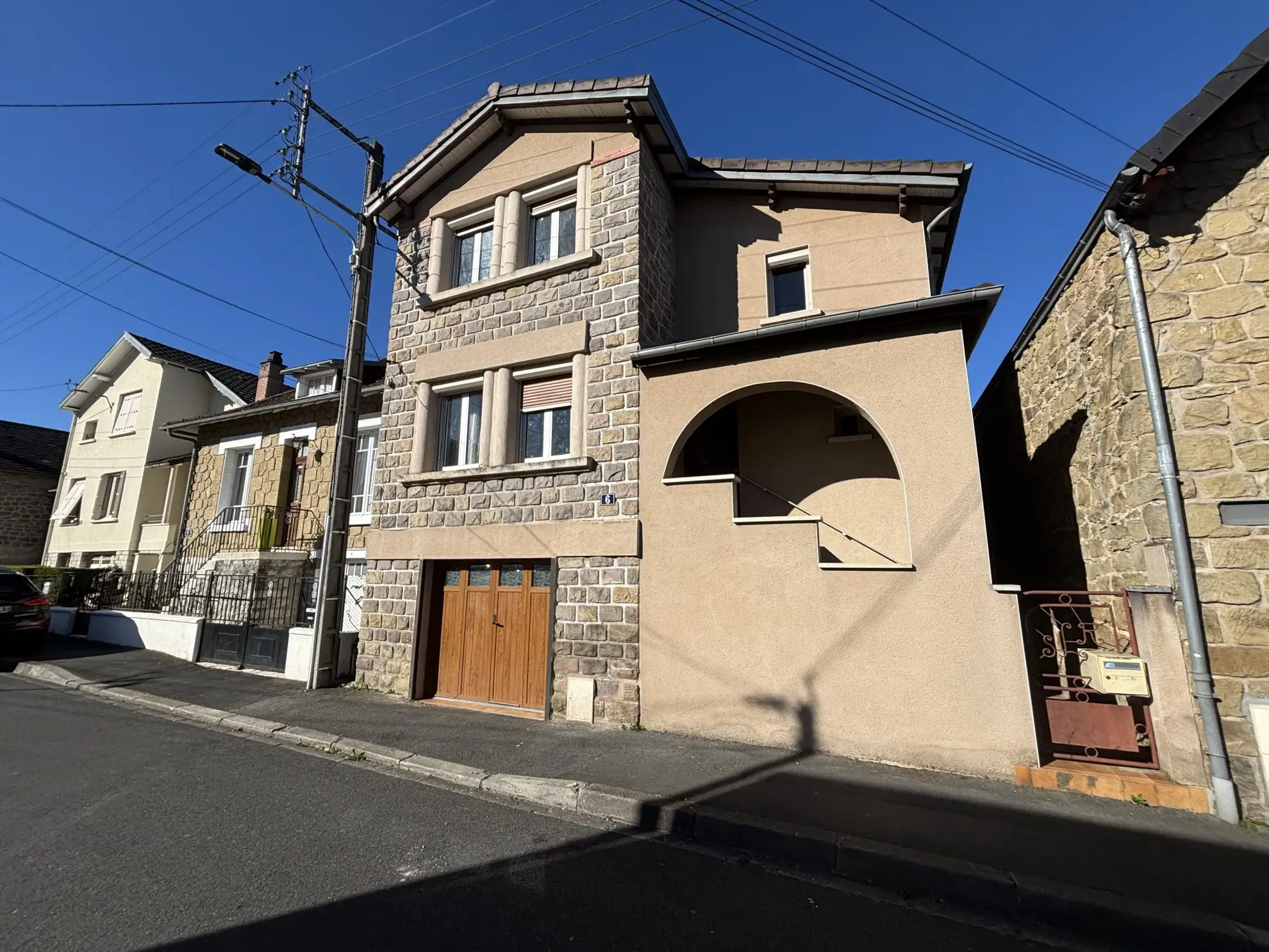 Maison en pierre à vendre à Brive-la-Gaillarde – 80 m², jardin, garage 