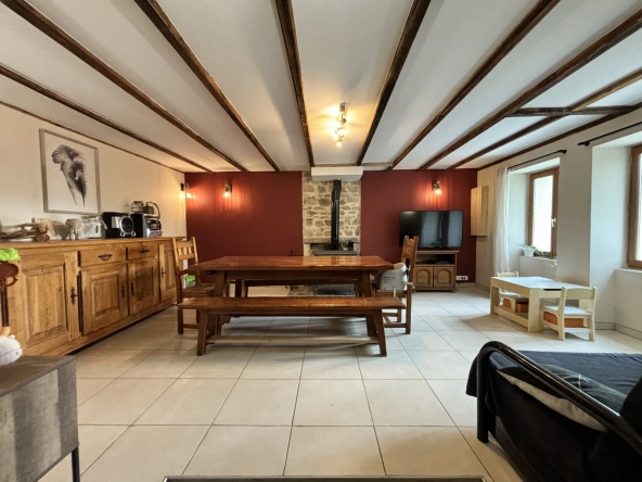Maison rénovée de 160 m² à Aigueperse, calme et vue dégagée