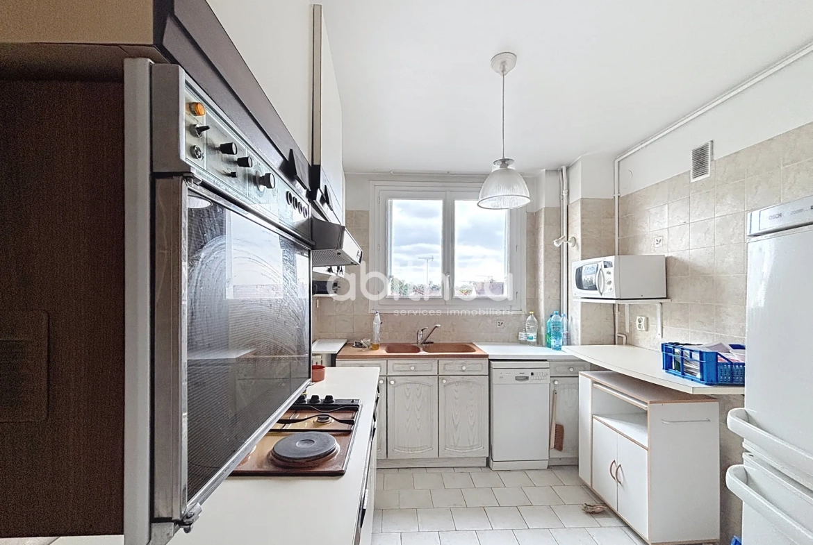Appartement F4 Lumineux de 85 m² à Choisy-le-Roi, Quartier Mairie 