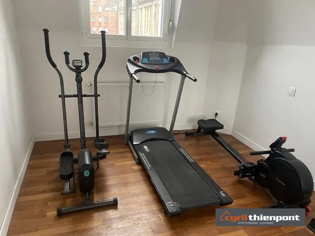 Maison en centre-ville d'Abbeville avec jardin, 3 chambres, jacuzzi et garage 